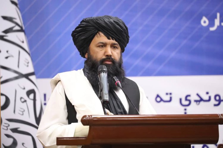 Senior Taliban official labels social media users as "apostates"