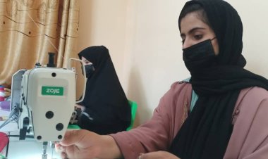 پر زده کړو له بندیز وروسته افغان نجونو حرفوي زده کړو ته مخه کړې