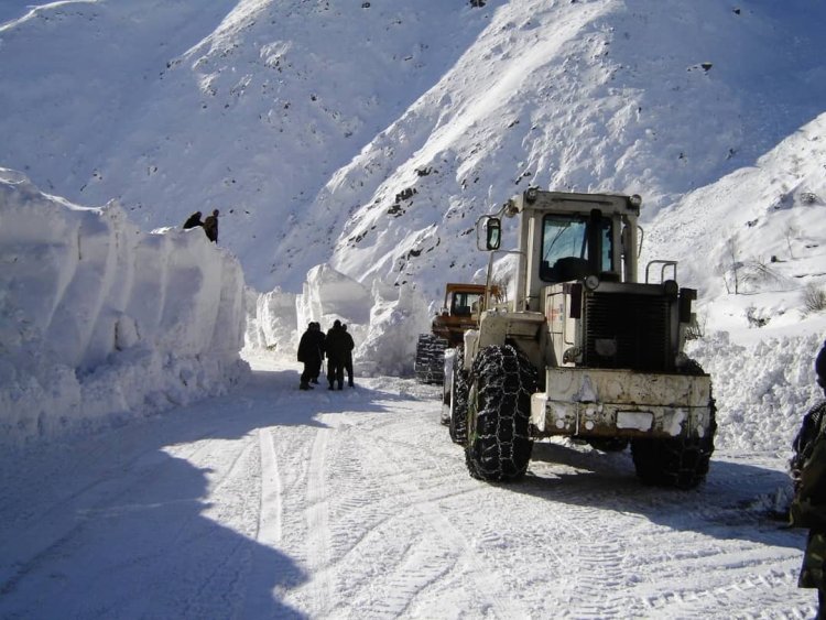 یک مرد در مسیر قاچاقی به ایران بر اثر سرما جان باخت