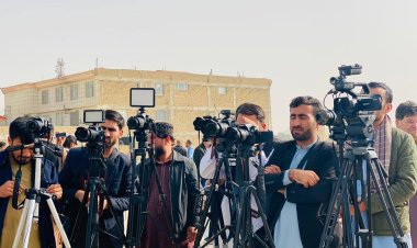 د مطبوعاتو د ازادۍ نړیواله ورځ؛ افغان خبریالان له بد اقتصادي وضعیت شکایت کوی