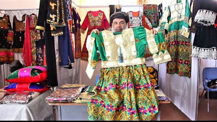 زابل کې د کورنیو تولیداتو درې ورځنی نندارتون پرانېستل شو