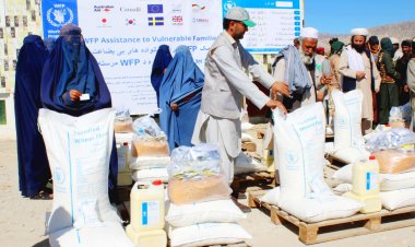 اوچا؛ د طالبانو لخوا پر ښځو د کار بندیز د مرستو رسولو بهیر ټکنی کړی