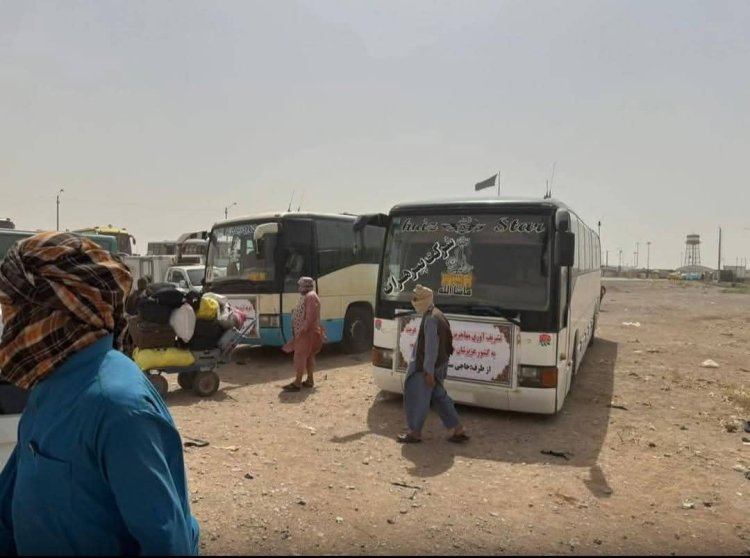 Herat Citizens Organize Aid for Deported Afghan Migrants