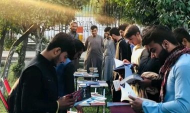 A Mobile Library Defies the Ban on Girls’ Education