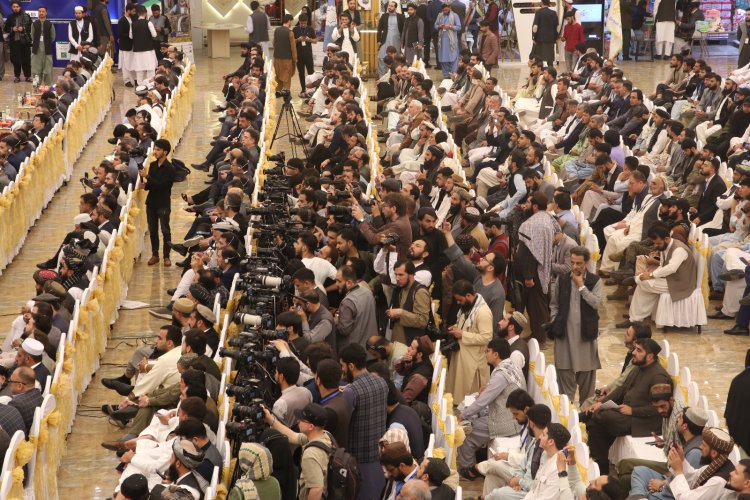 طالب قومندان: افغان خبریالان مو وژل خو بهر ته وتښتېدل