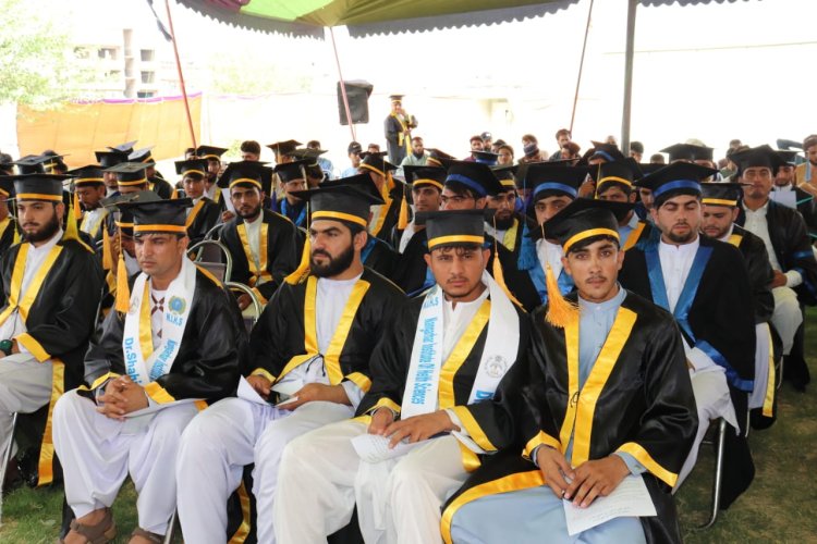 پوهنتونونه او طالبان؛ د محصلینو راتلونکی د ږیرې پورې تړلی دی