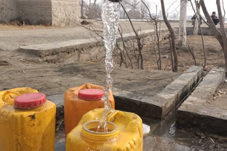 آلبوم اقلیمی آر‌.ام میدیا    آب، آیینهٔ اقلیم