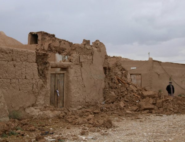 “I Saw Doomsday”: Survivors Recall Night of the Northern Afghanistan Quake