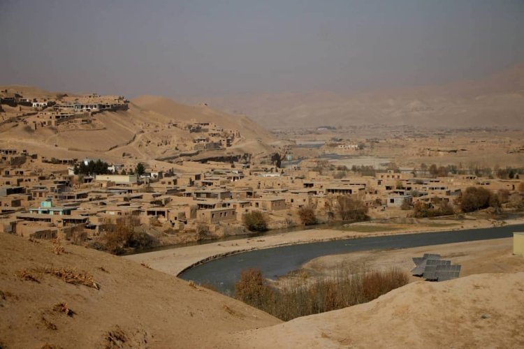 د بادغیس وچې پستې؛ د اوبو بحران او د معیشت ګواښ