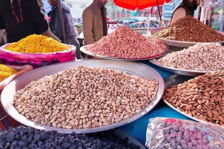 The Vibe and Color of Eid in Afghanistan's Markets