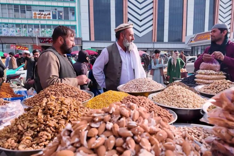 The Vibe and Color of Eid in Afghanistan's Markets