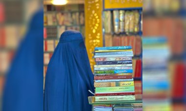 از صنف درسی تا کراچی کتاب؛ روایت یک معلم زن در جلال‌آباد